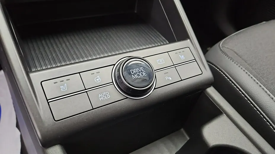 HYUNDAI Kona -