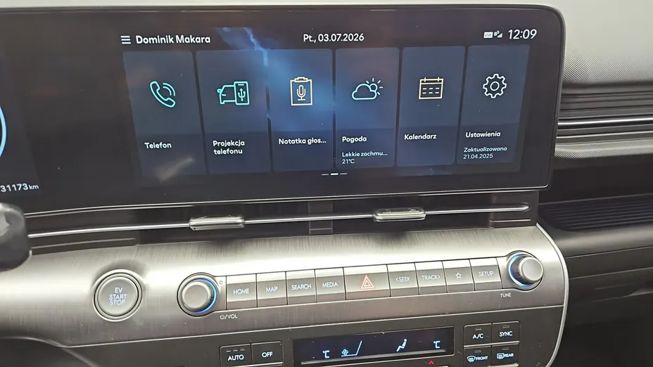 HYUNDAI Kona -
