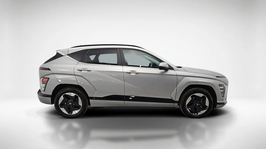 HYUNDAI Kona -