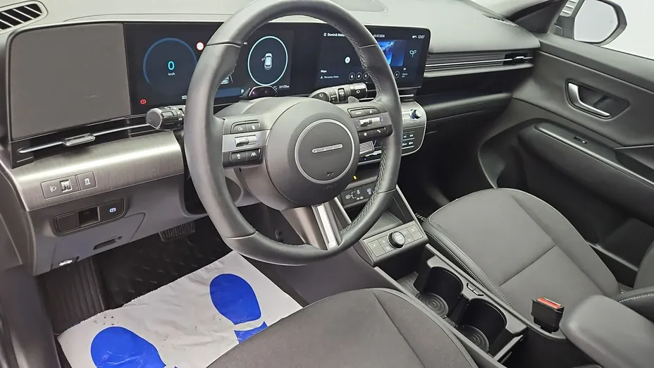 HYUNDAI Kona -
