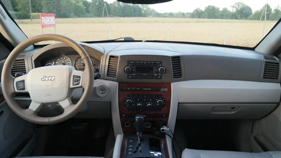 JEEP Grand Cherokee -