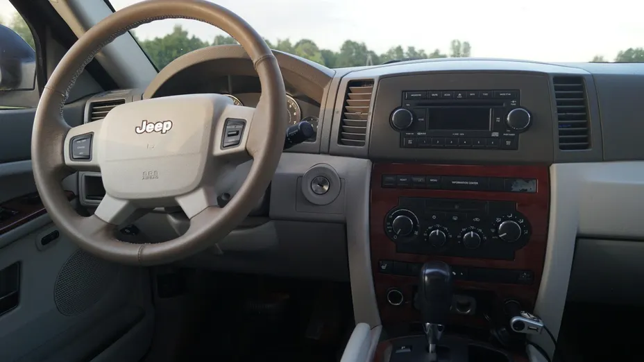JEEP Grand Cherokee -