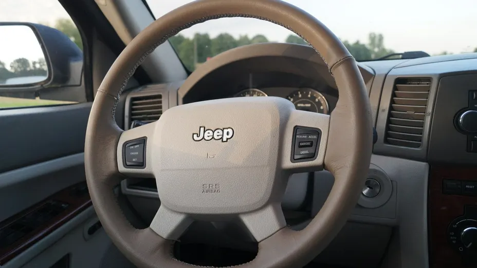 JEEP Grand Cherokee -