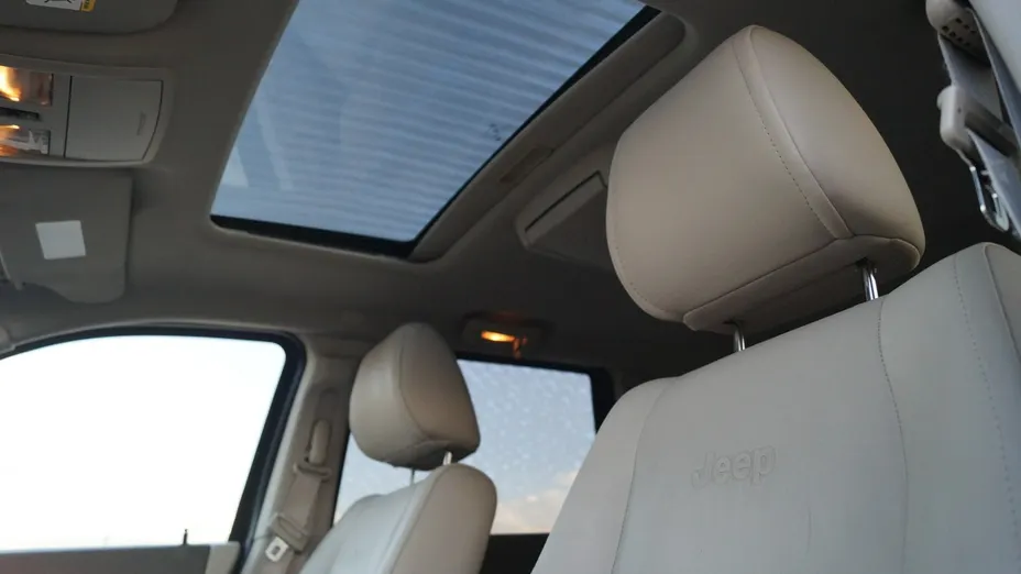 JEEP Grand Cherokee -