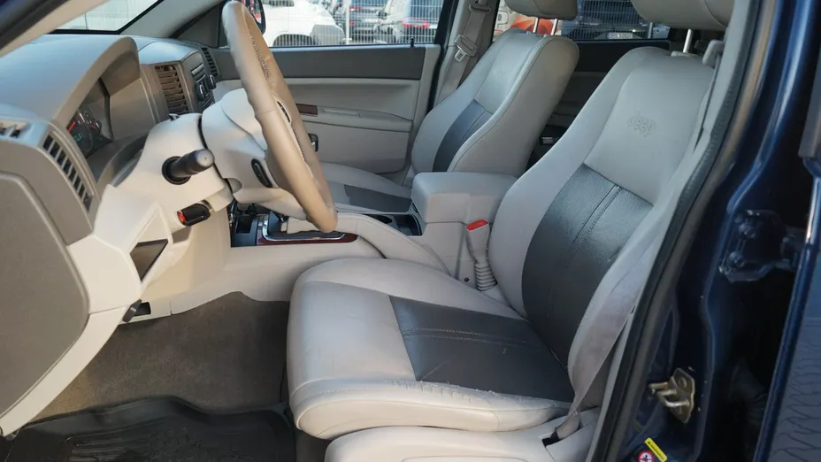 JEEP Grand Cherokee -