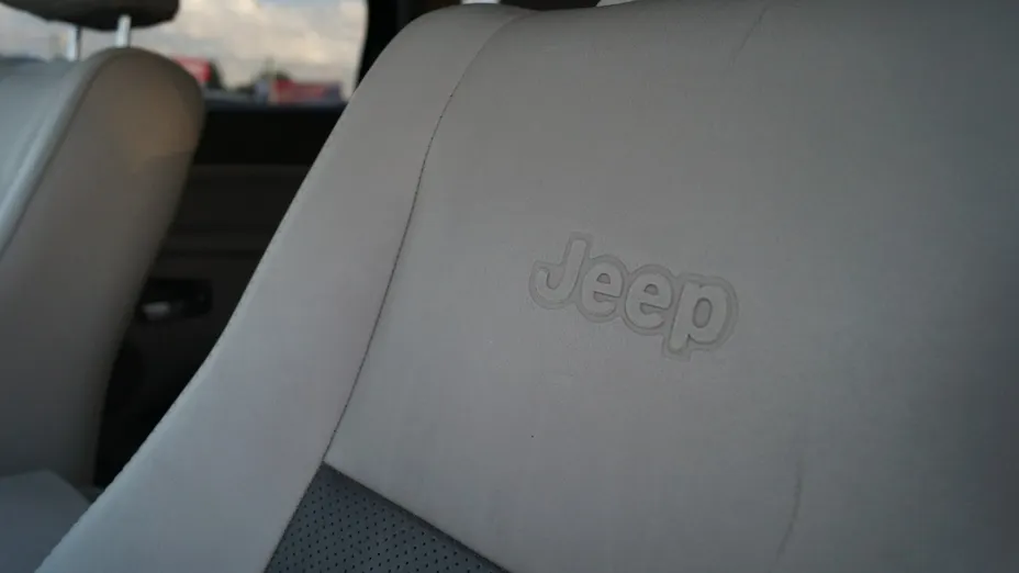 JEEP Grand Cherokee -
