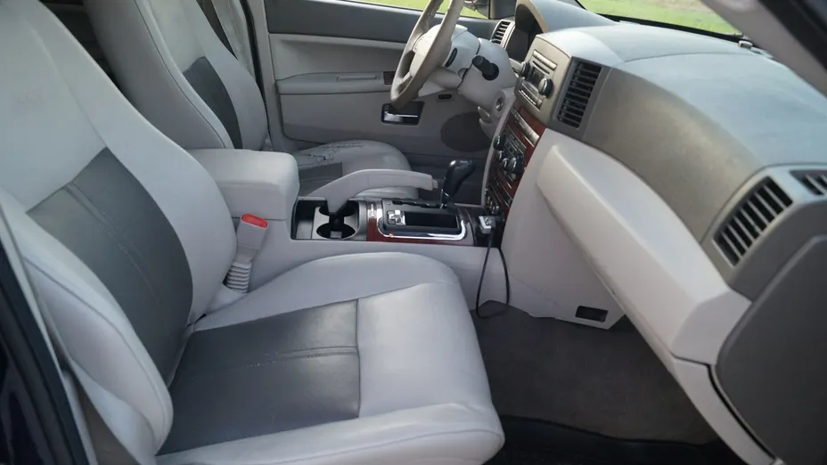 JEEP Grand Cherokee -