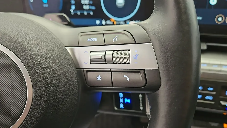 HYUNDAI Kona -