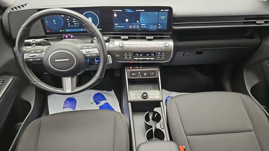 HYUNDAI Kona -