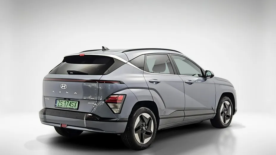 HYUNDAI Kona -