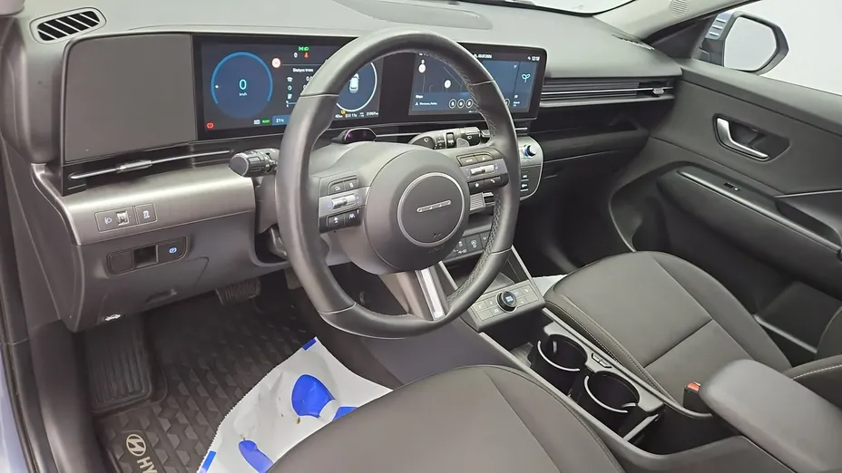 HYUNDAI Kona -