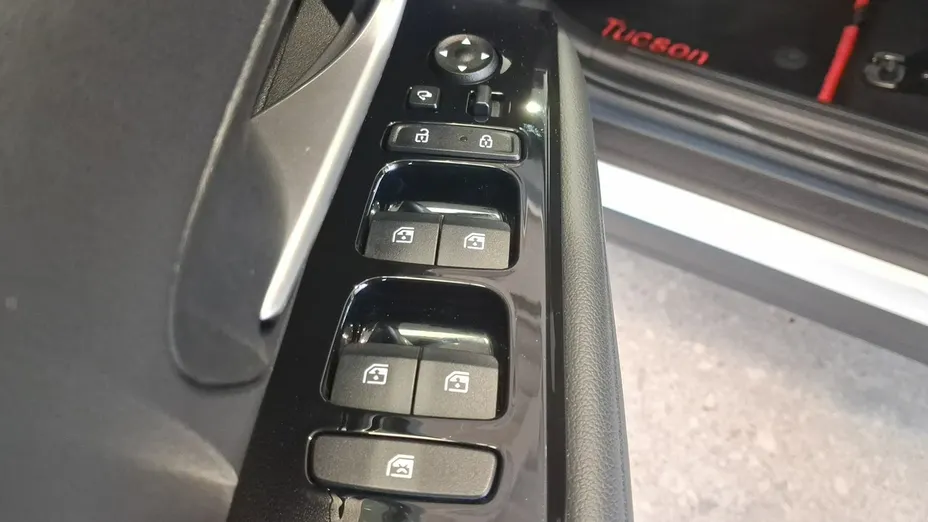 HYUNDAI Tucson -