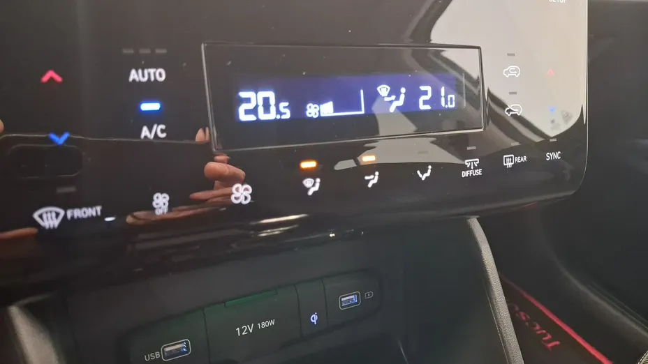 HYUNDAI Tucson -