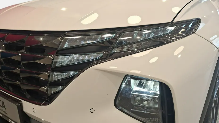 HYUNDAI Tucson -