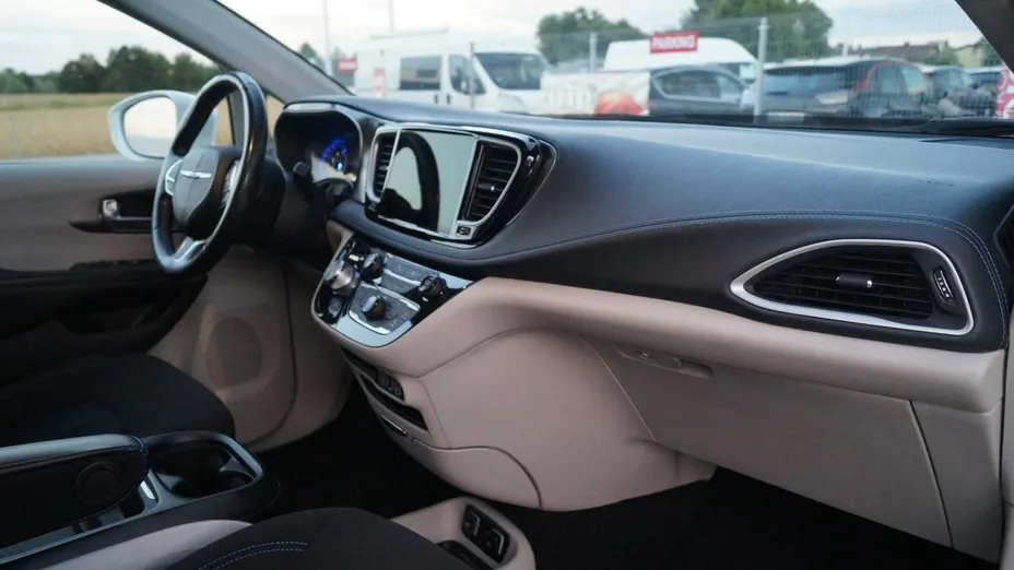 CHRYSLER Pacifica -