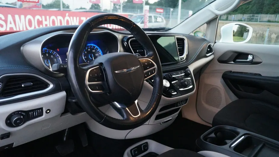 CHRYSLER Pacifica -