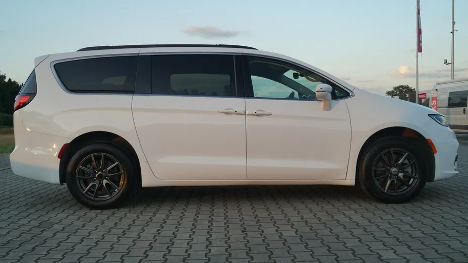 CHRYSLER Pacifica -
