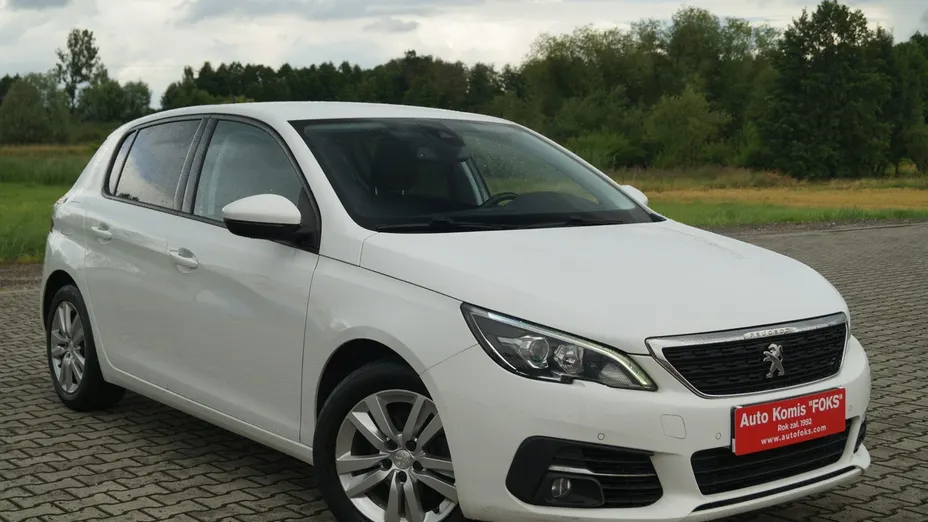 PEUGEOT 308 -