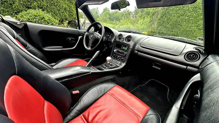 MAZDA MX-5 -