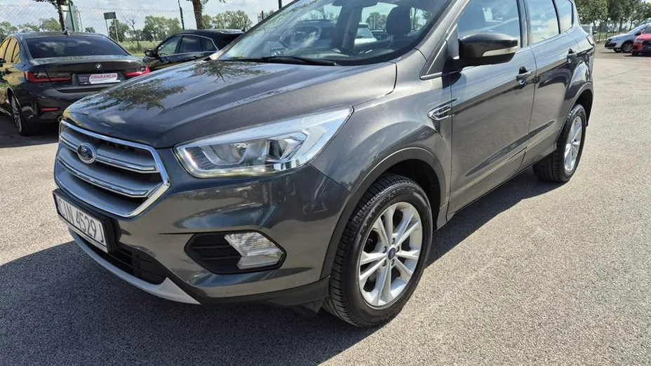 FORD Kuga -