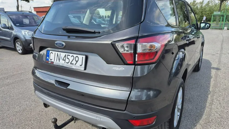 FORD Kuga -