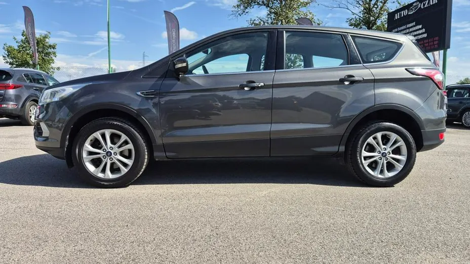 FORD Kuga -