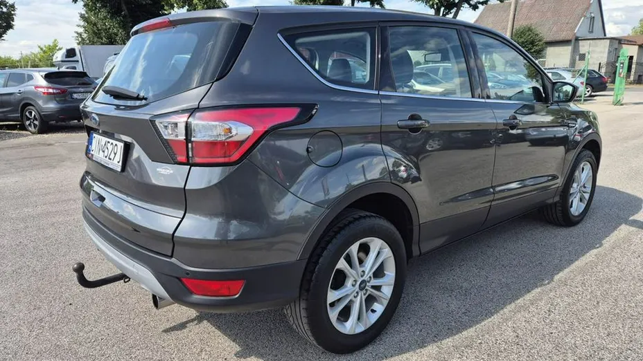 FORD Kuga -