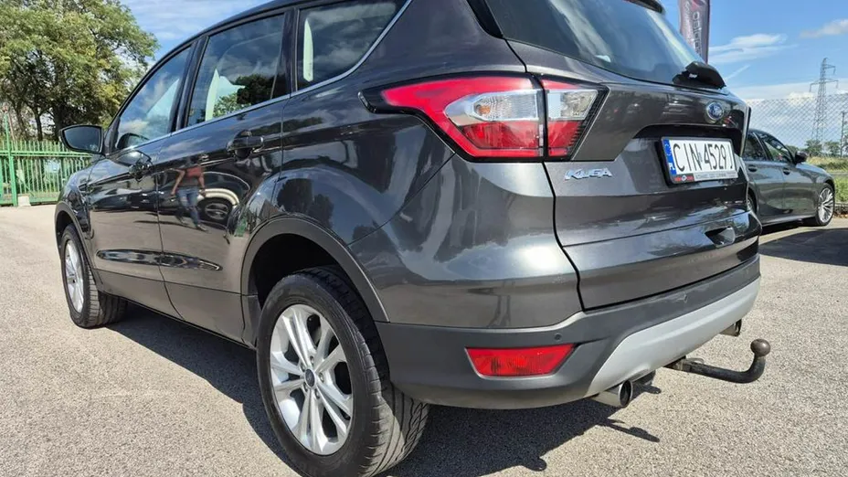 FORD Kuga -