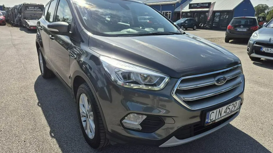 FORD Kuga -