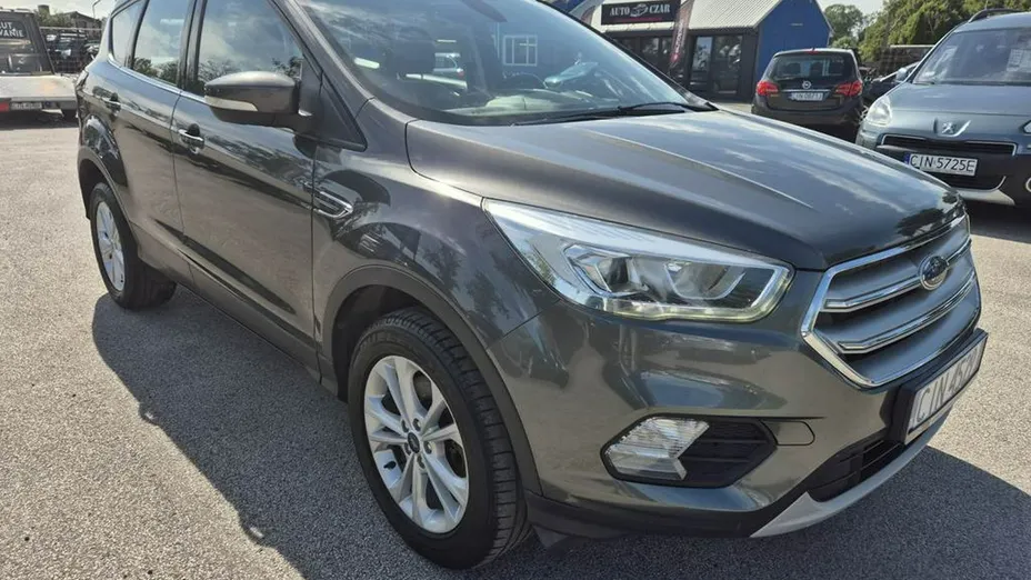 FORD Kuga -