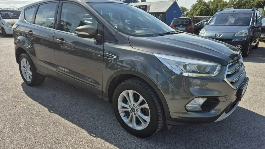 FORD Kuga -