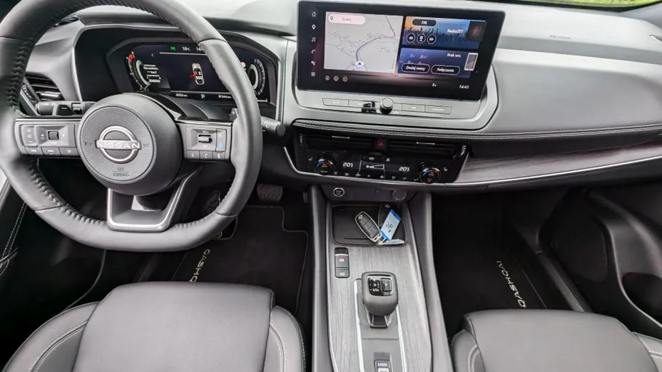 NISSAN Qashqai -