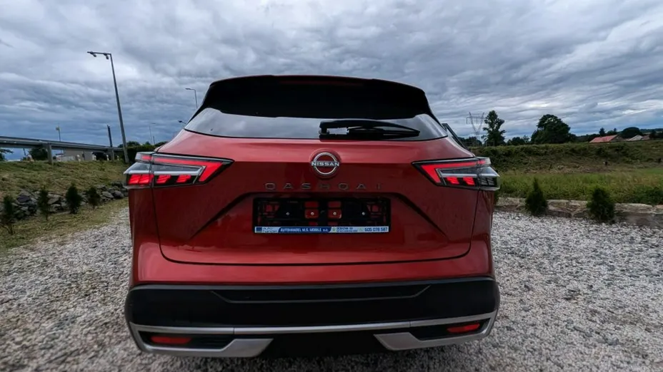 NISSAN Qashqai -