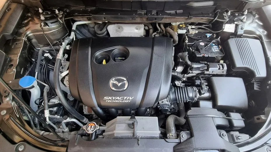 MAZDA CX-5 -