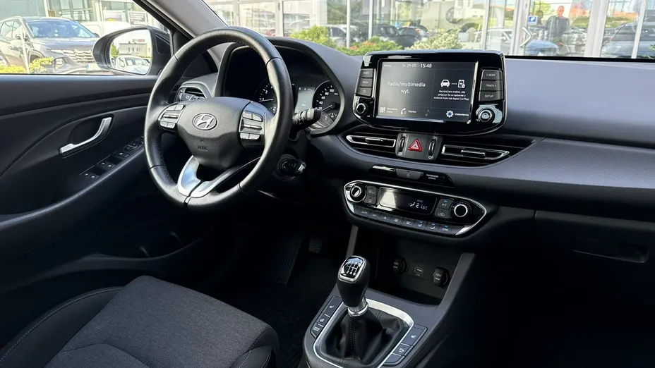HYUNDAI i30 -