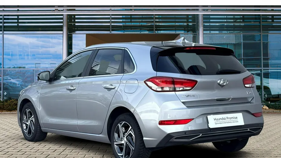 HYUNDAI i30 -