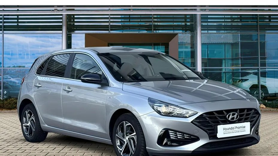 HYUNDAI i30 -