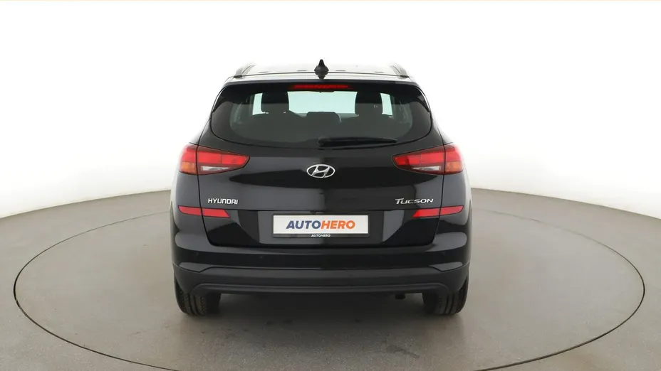 HYUNDAI Tucson -