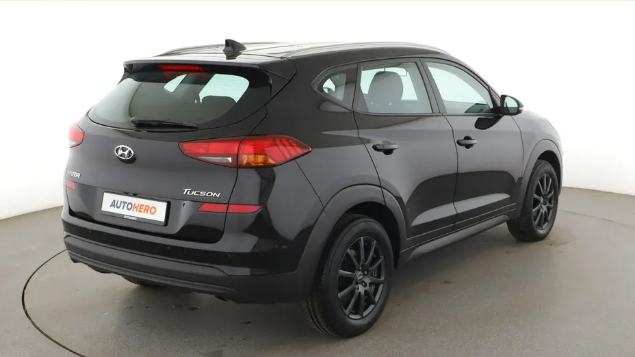 HYUNDAI Tucson -