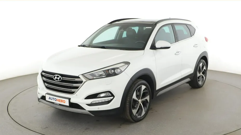 HYUNDAI Tucson -