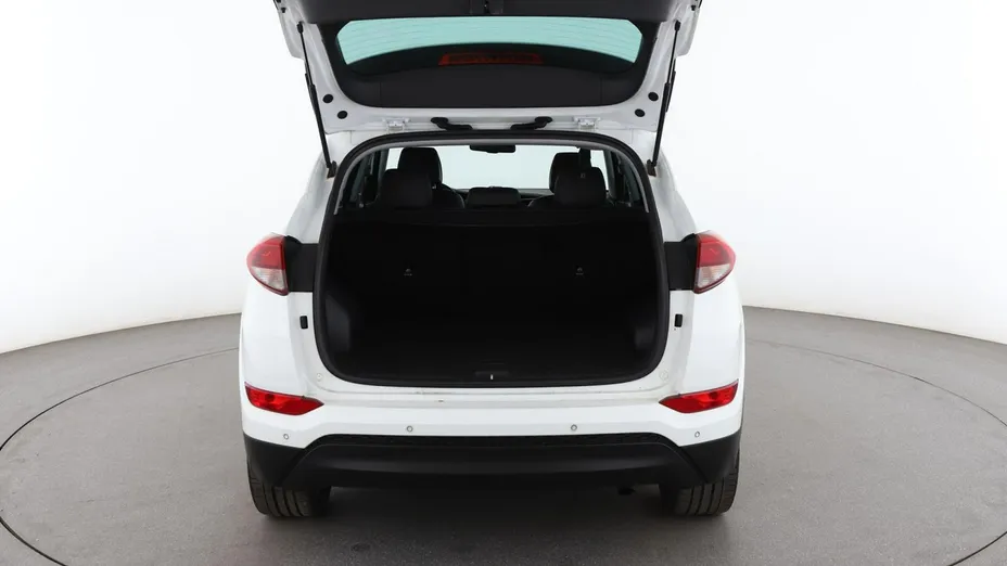 HYUNDAI Tucson -