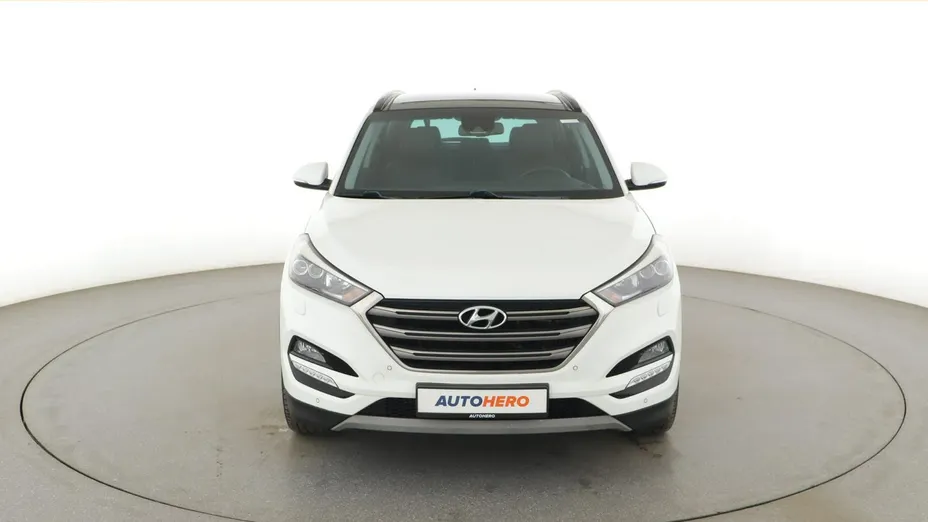 HYUNDAI Tucson -
