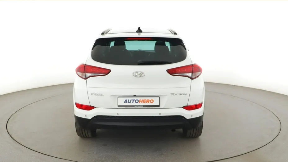 HYUNDAI Tucson -
