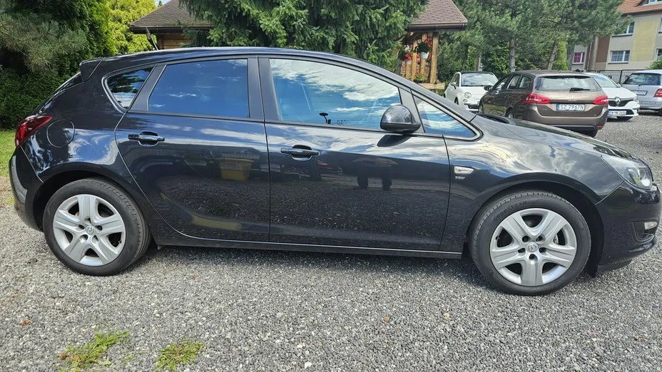 OPEL Astra -