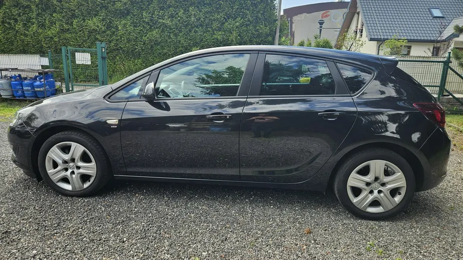 OPEL Astra -
