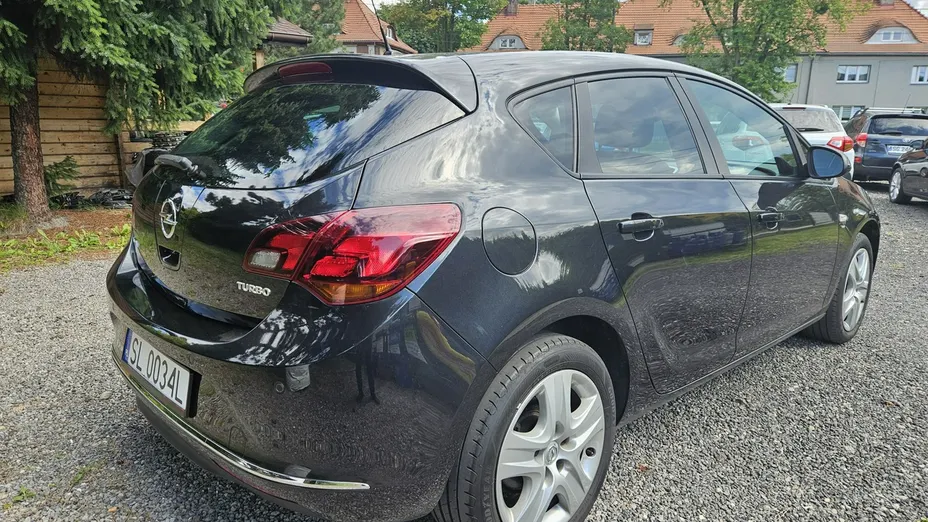OPEL Astra -