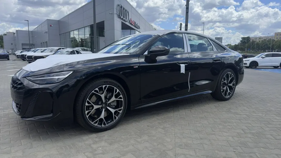 AUDI A6 -