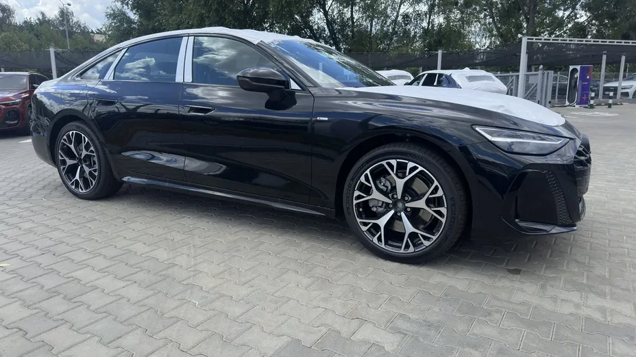 AUDI A6 -