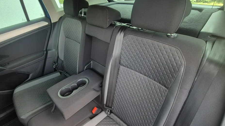 VOLKSWAGEN Tiguan -