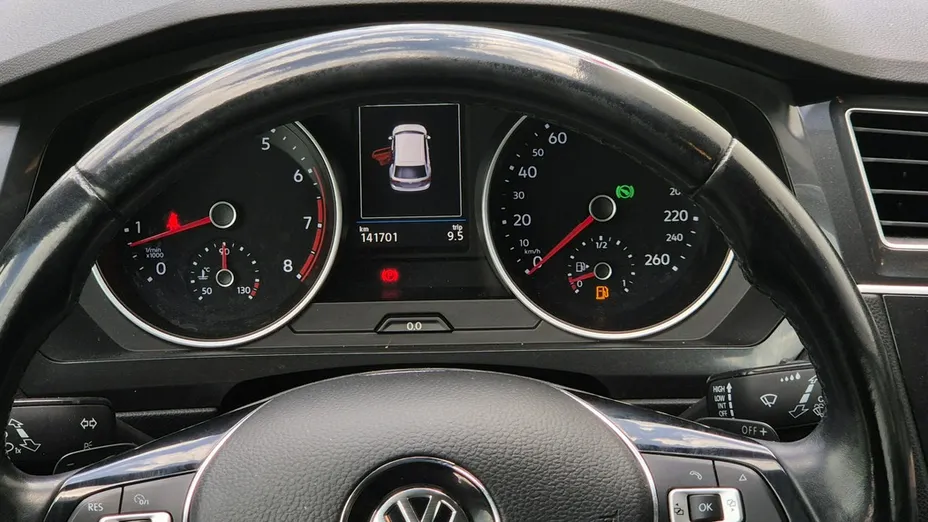 VOLKSWAGEN Tiguan -